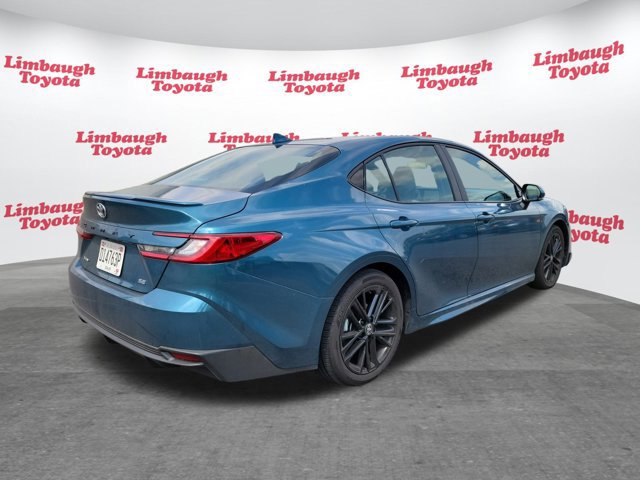 Used 2025 Toyota Camry SE image 20