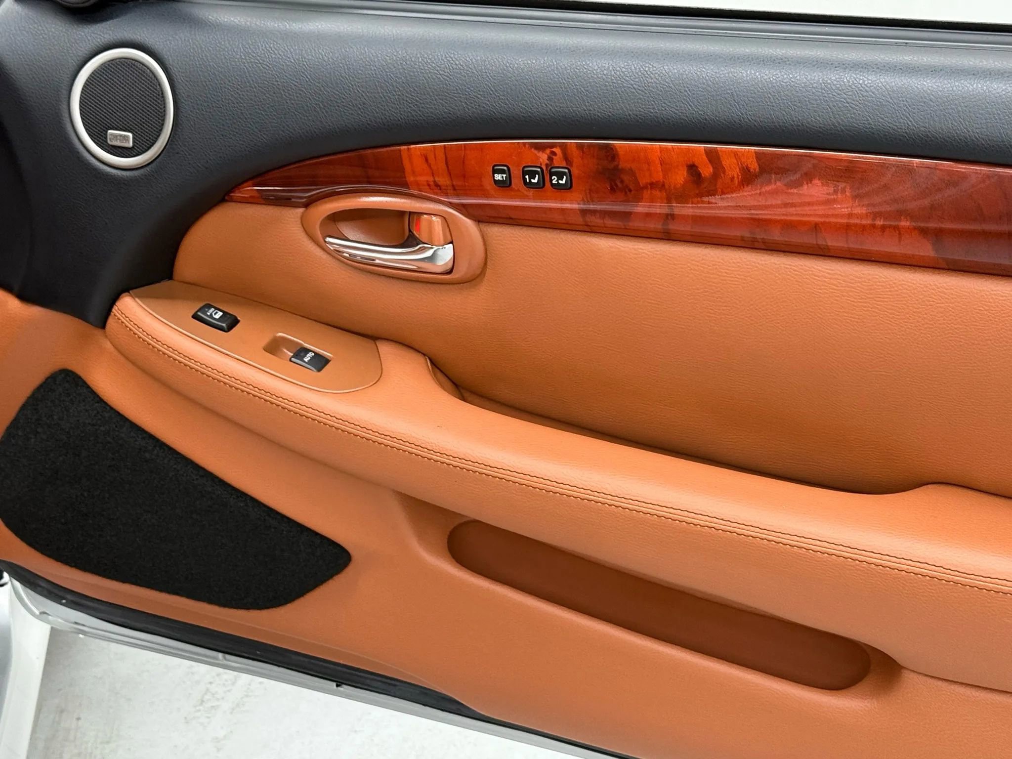 Used 2010 Lexus SC 430 SC 430 Convertible 2D image 16