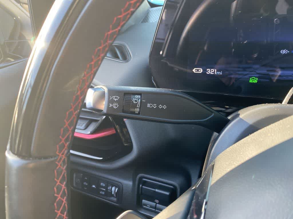 Used 2025 Chevrolet Silverado EV RST AWD/4WD image 22
