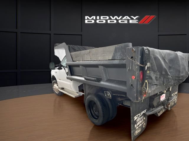 Used 2004 Ford F550 4x4 Regular Cab Super Duty image 6