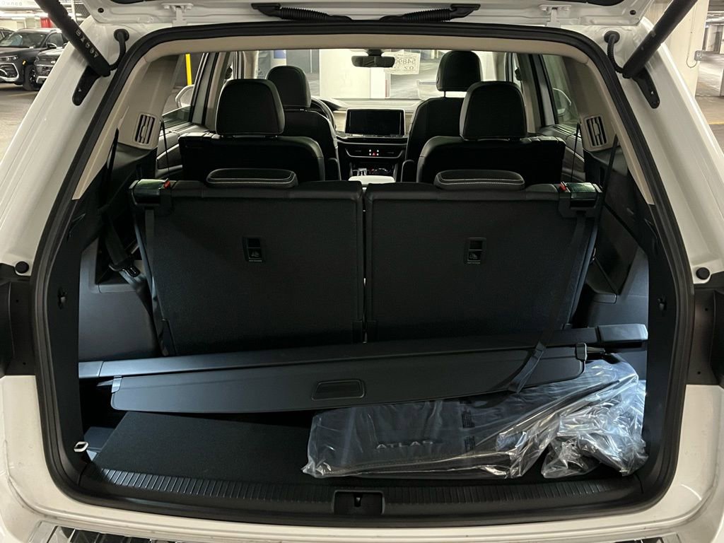 New 2026 Volkswagen Atlas SEL image 40