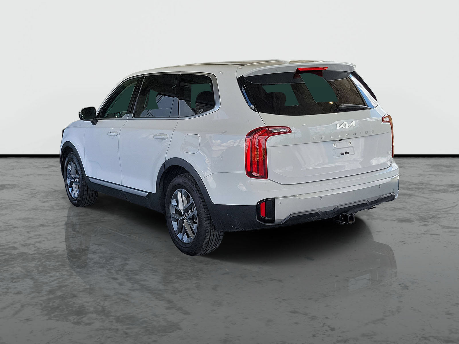 Used 2023 Kia Telluride LX AWD/4WD image 3