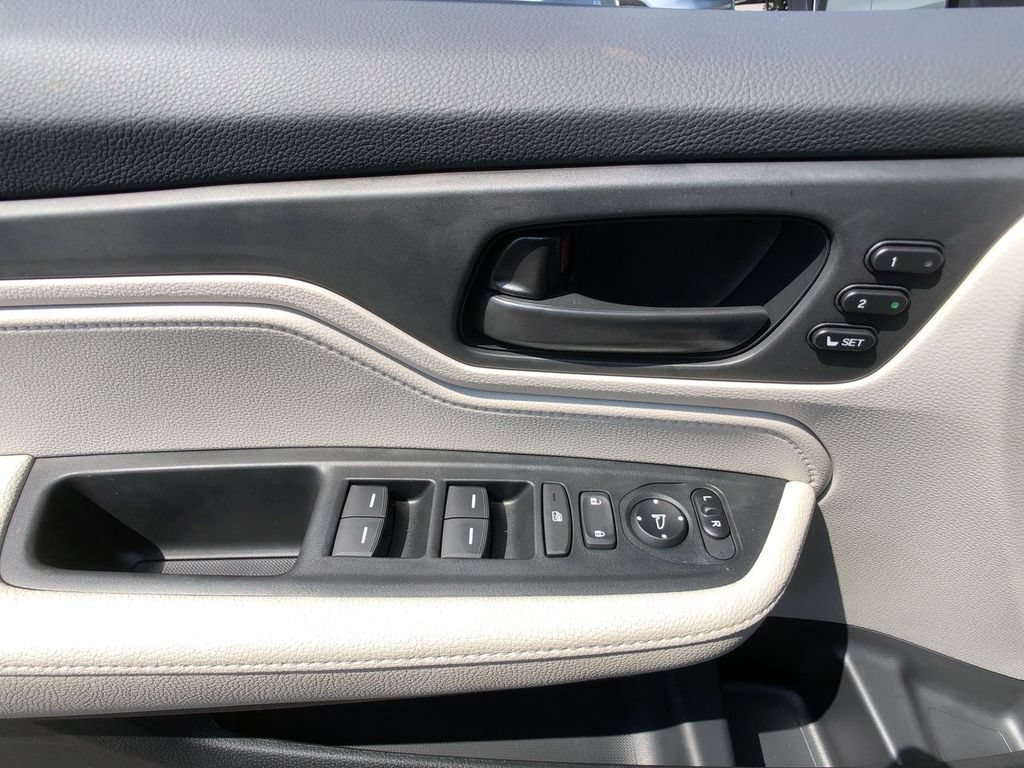 New 2026 Honda Odyssey EX-L image 14