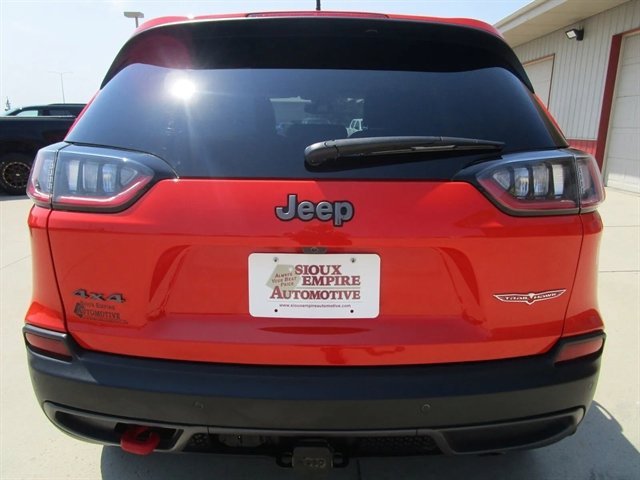 Used 2021 Jeep Cherokee Trailhawk w/ Premium Leather Package image 9