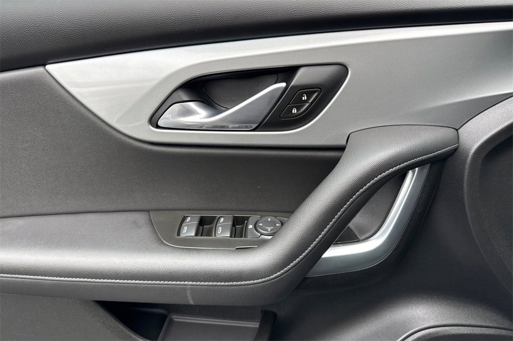 Used 2019 Chevrolet Blazer LT image 16