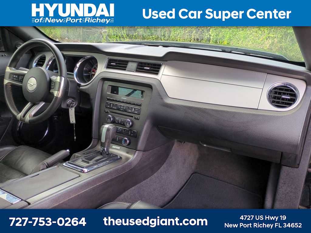 Used 2013 Ford Mustang GT Premium w/ Security Pkg RWD image 15