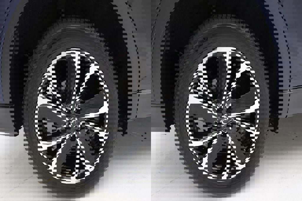 Used 2022 MAZDA CX-5 AWD 2.5 S w/ Premium Package image 9