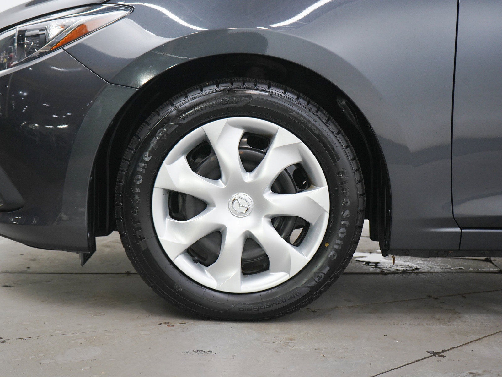 Used 2015 MAZDA MAZDA3 i Sport FWD image 24
