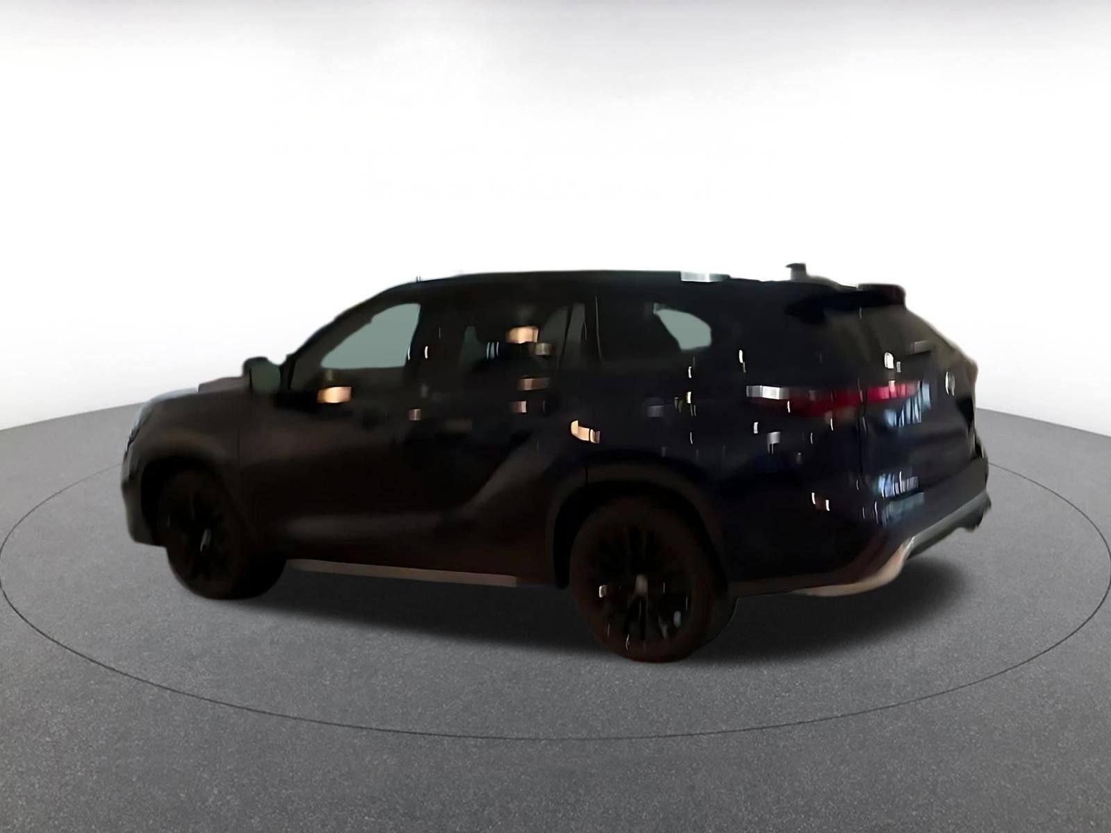 Used 2025 Toyota Highlander XSE AWD/4WD image 9
