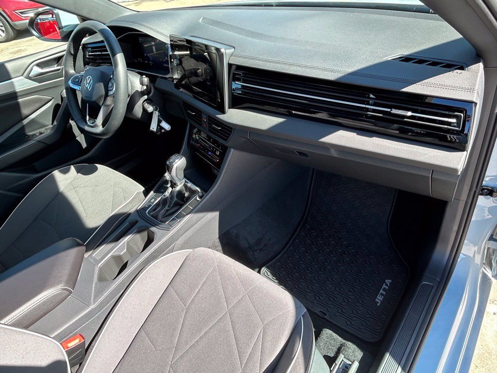 Certified 2026 Volkswagen Jetta Sport FWD image 38