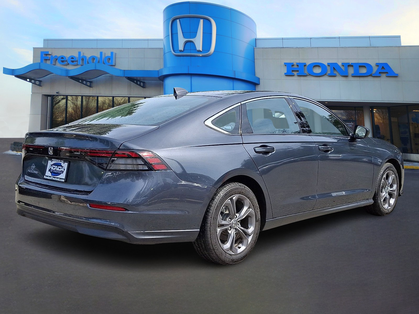 Used 2024 Honda Accord EX image 7
