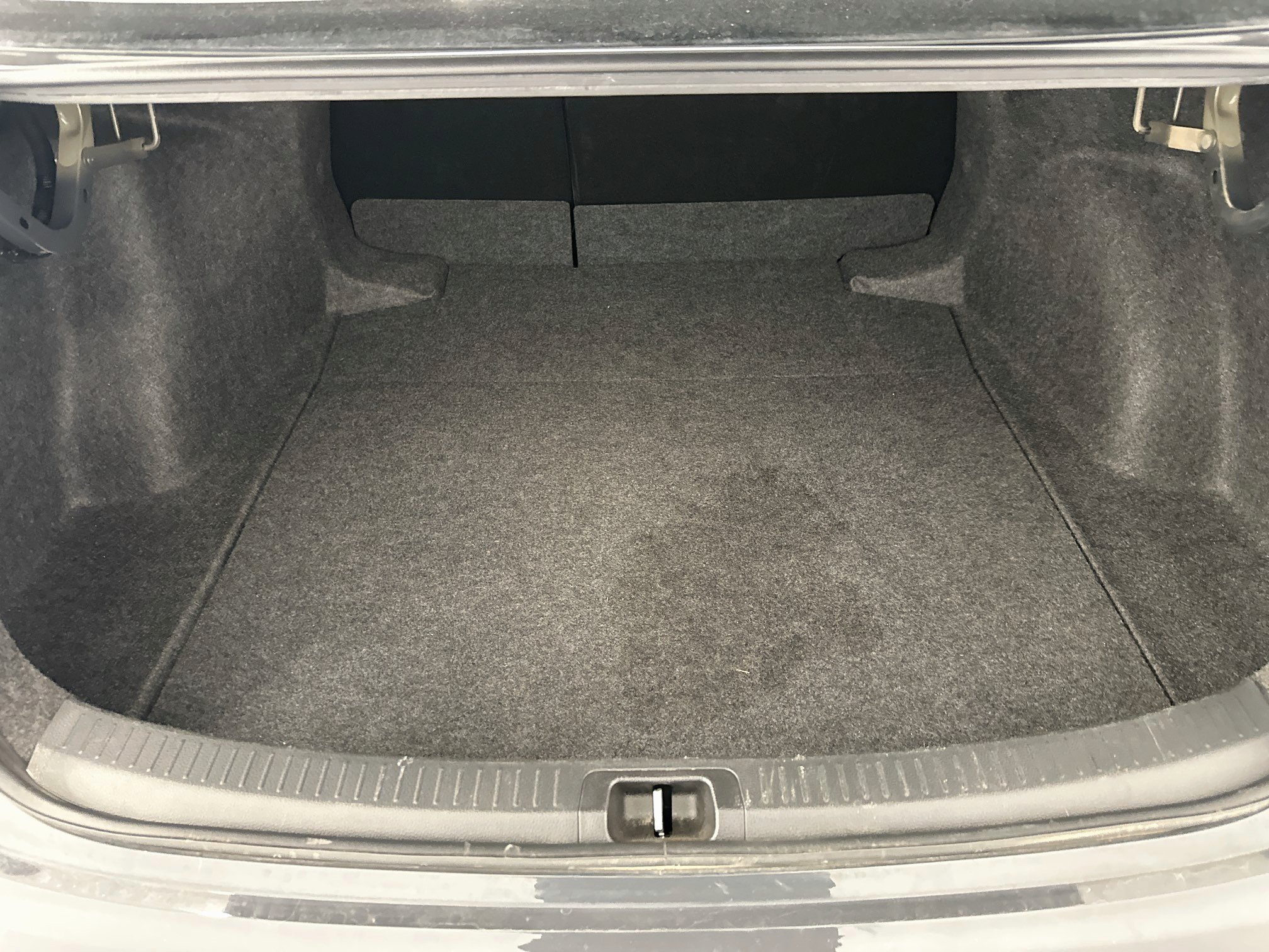 Used 2025 Toyota Corolla LE FWD image 30