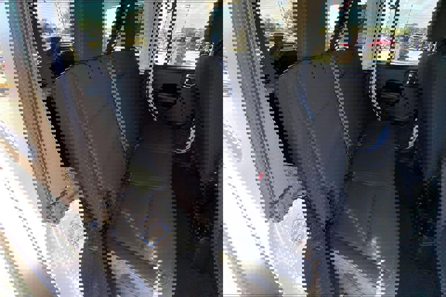 Used 2022 Jeep Wrangler Unlimited Sport image 19