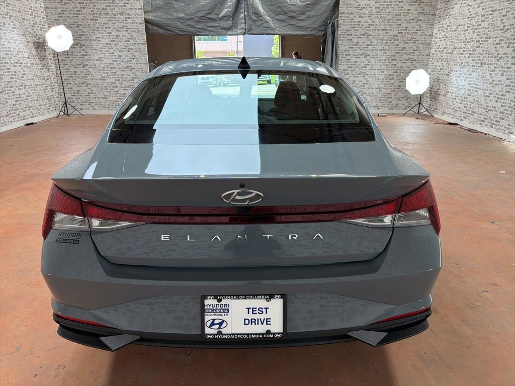 Certified 2023 Hyundai Elantra SEL w/ Convenience Package FWD image 7