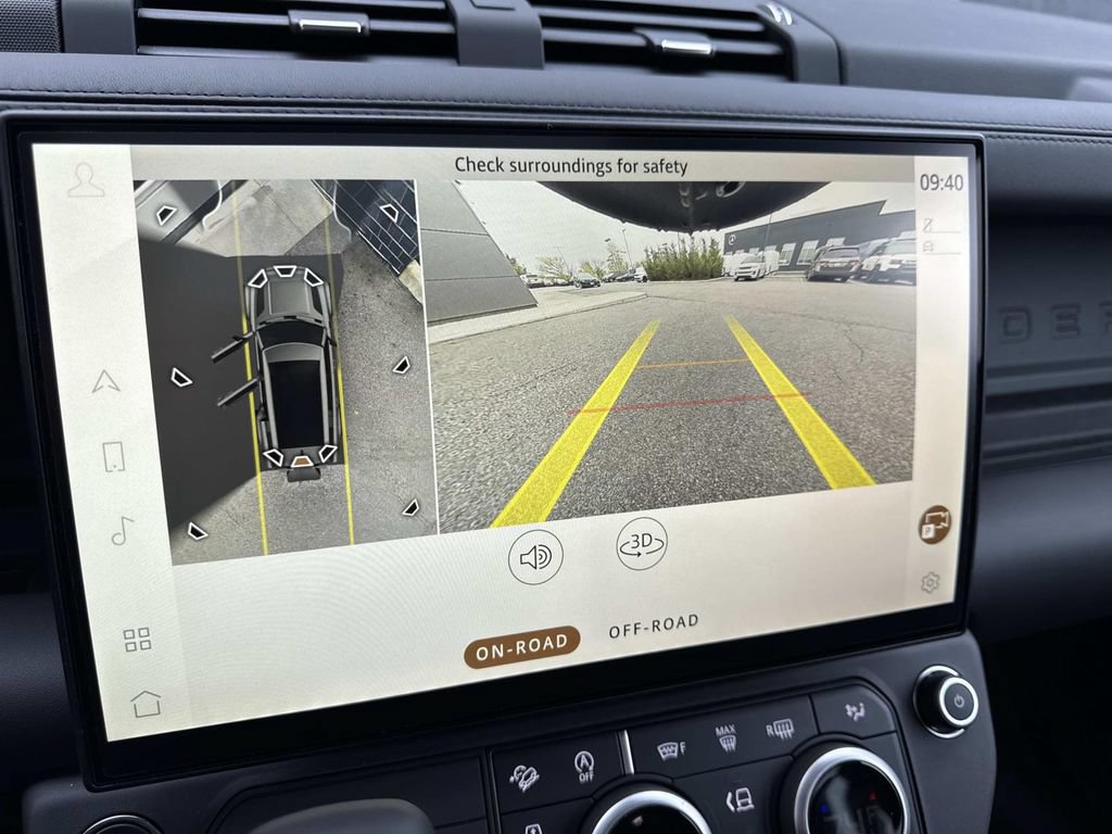 New 2026 Land Rover Defender 130 X-Dynamic SE AWD/4WD image 24