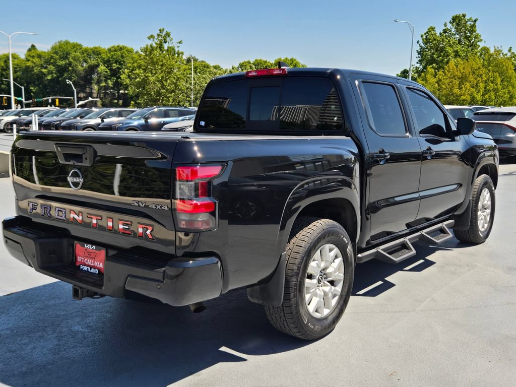 Used 2022 Nissan Frontier SV AWD/4WD image 3