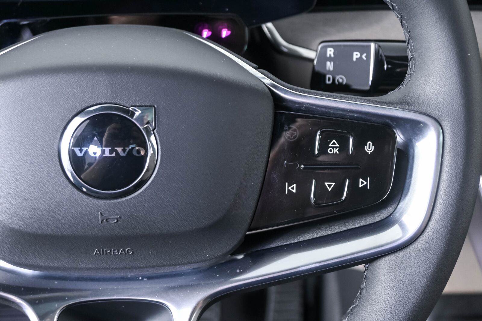 Used 2025 Volvo EX90 Ultra AWD/4WD image 11