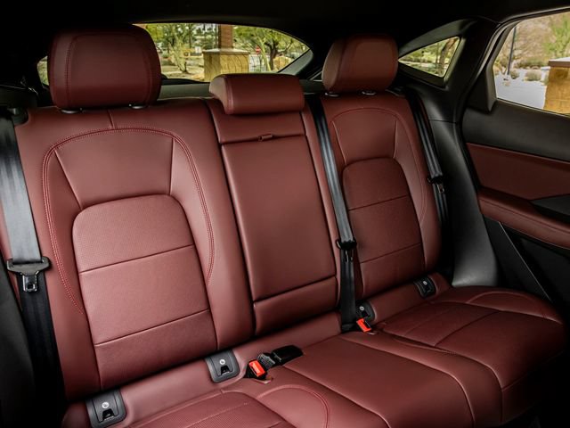 New 2024 Jaguar E-PACE R-Dynamic SE AWD/4WD image 22