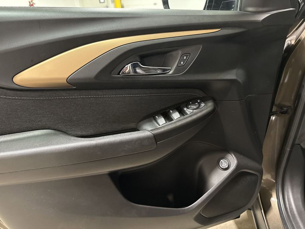 Used 2022 Chevrolet TrailBlazer ACTIV w/ Sun and Liftgate Package image 21