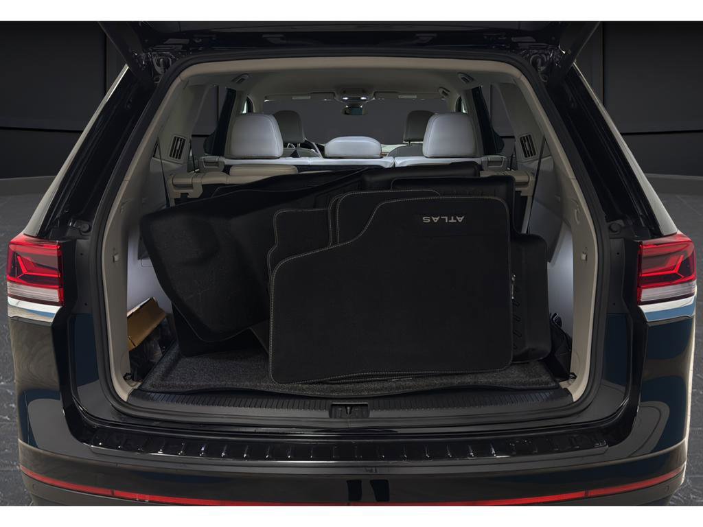 Used 2024 Volkswagen Atlas SE w/ Black Wheel Package image 27