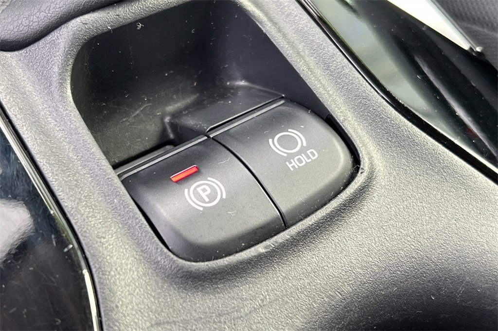 Used 2020 Toyota Corolla LE image 34