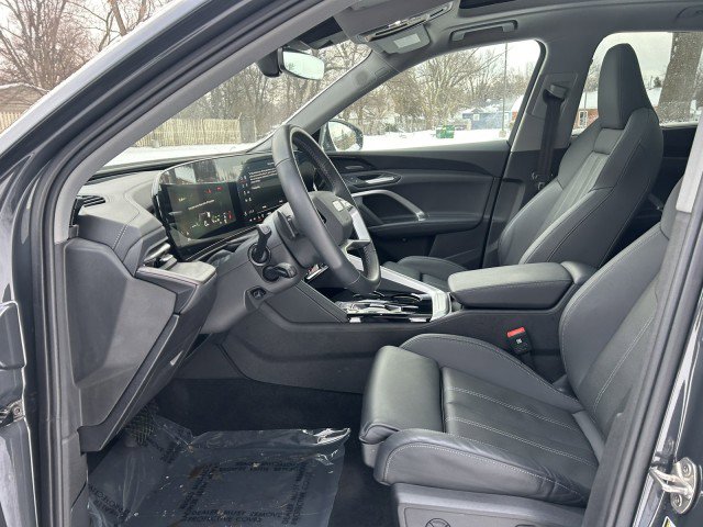 Certified 2025 Audi Q5 Premium Plus w/ Premium Plus image 18