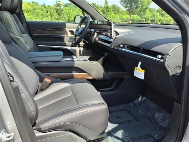 New 2026 Cadillac Vistiq Luxury image 26