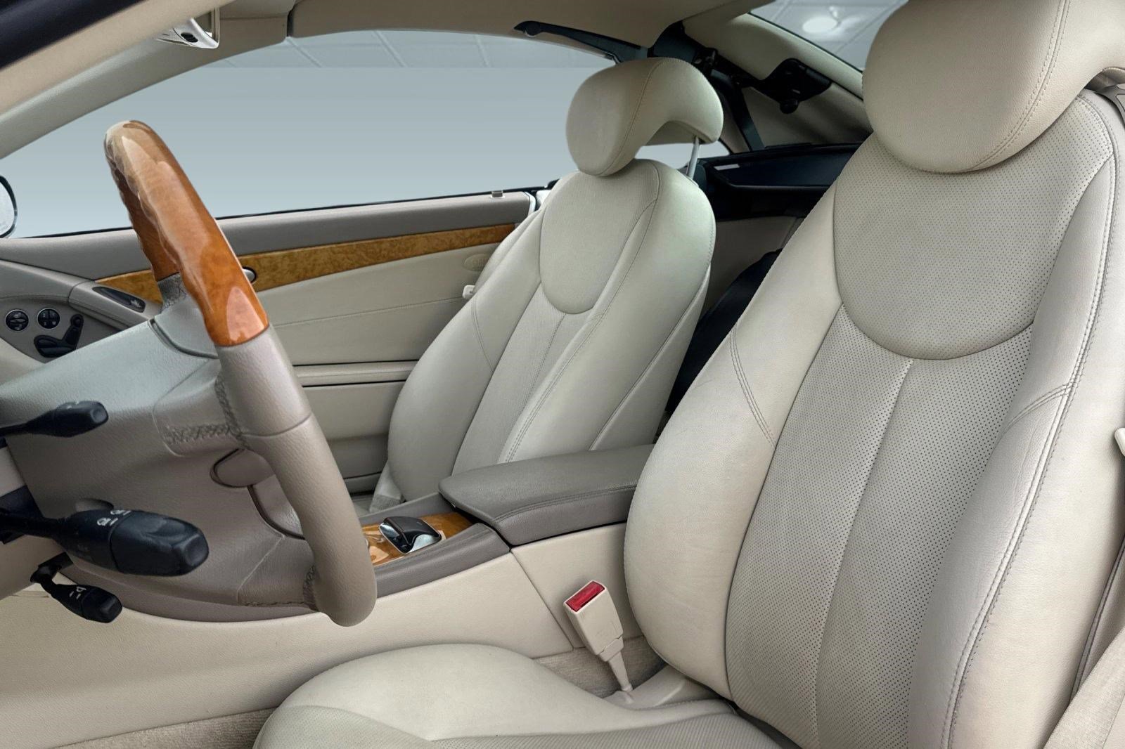 Used 2005 Mercedes-Benz SL 500 image 21
