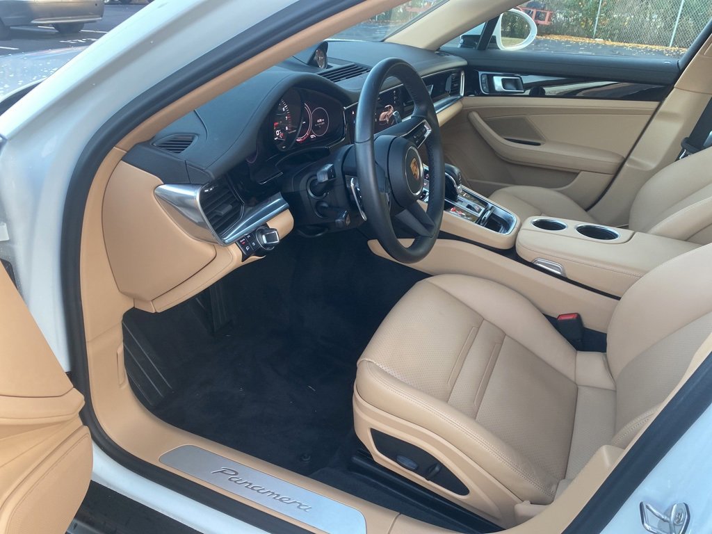 Used 2022 Porsche Panamera Base image 10