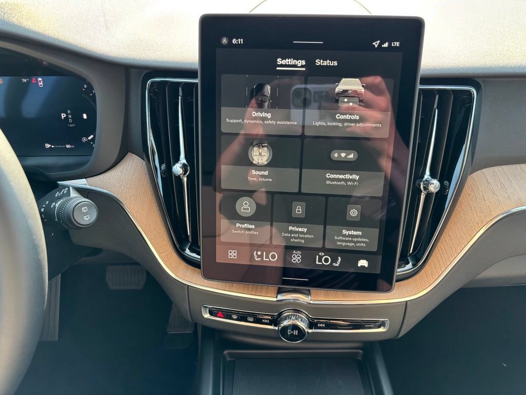 New 2026 Volvo XC60 B5 Plus w/ Climate Package AWD/4WD image 12