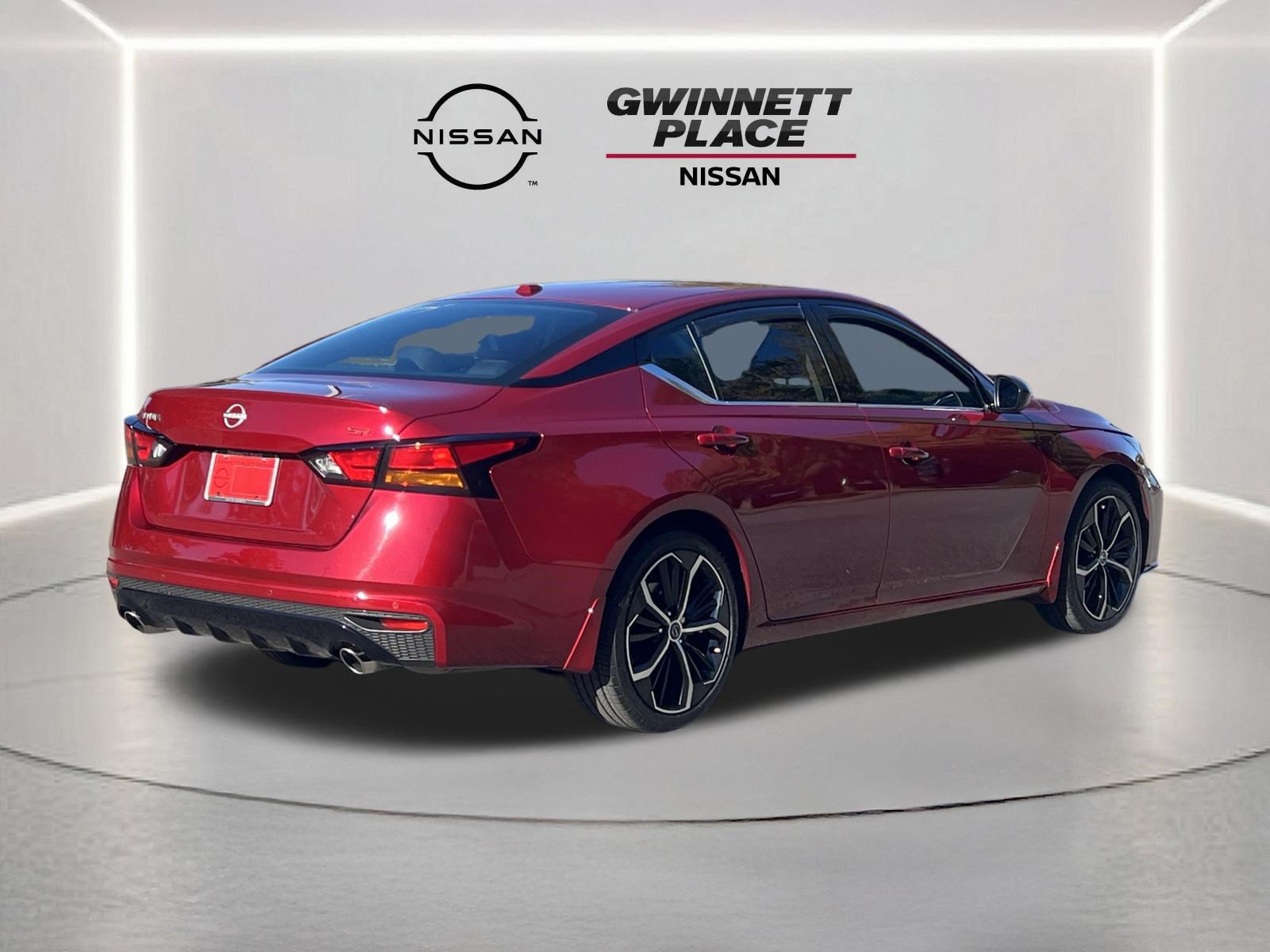 Used 2025 Nissan Altima 2.5 SR FWD image 23