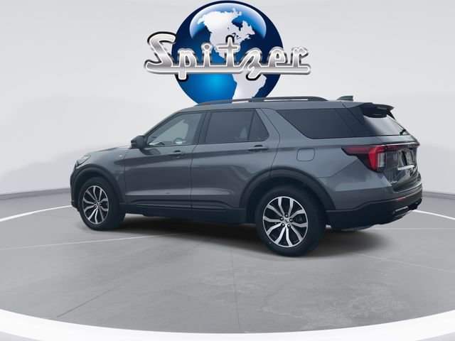 Used 2025 Ford Explorer ST-Line AWD/4WD image 8