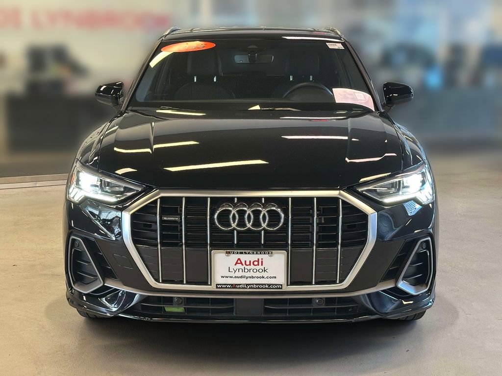 Used 2025 Audi Q3 2.0T Premium w/ Convenience Package AWD/4WD image 3