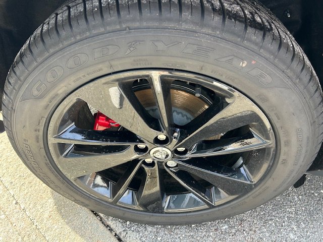 New 2025 Jaguar F-PACE R-Dynamic S image 17