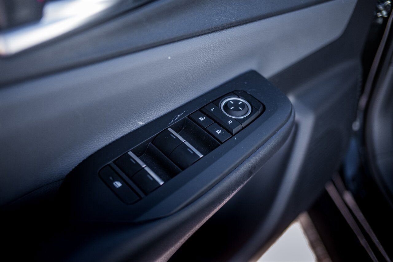 Used 2024 Toyota Prius XLE image 14