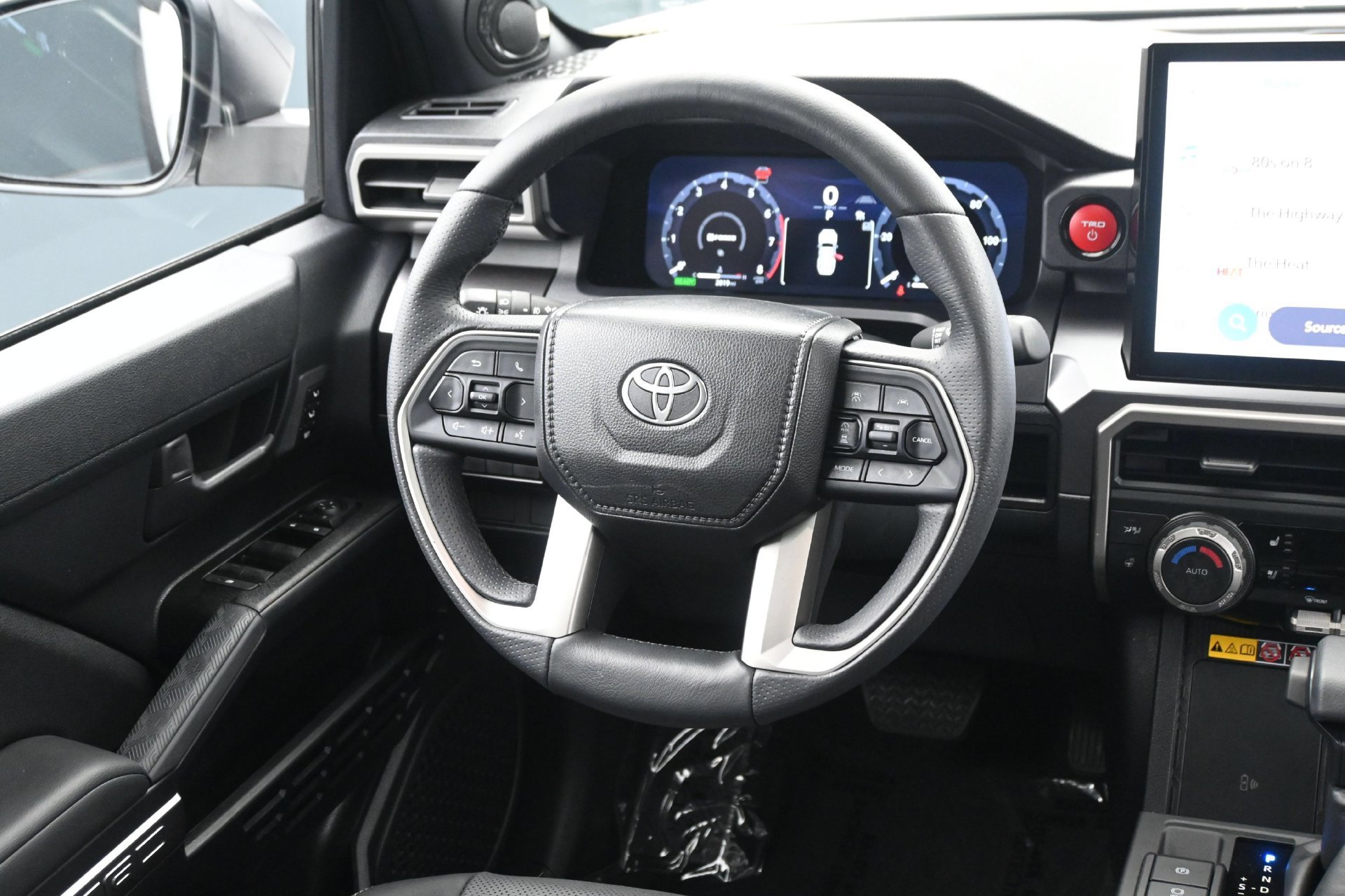 Used 2026 Toyota 4Runner TRD Off-Road Premium AWD/4WD image 16