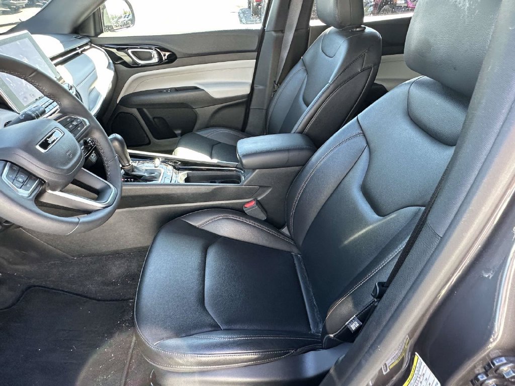Used 2024 Jeep Compass Limited AWD/4WD image 17