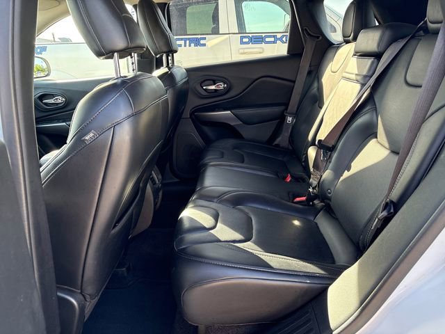 Used 2019 Jeep Cherokee Limited AWD/4WD image 9