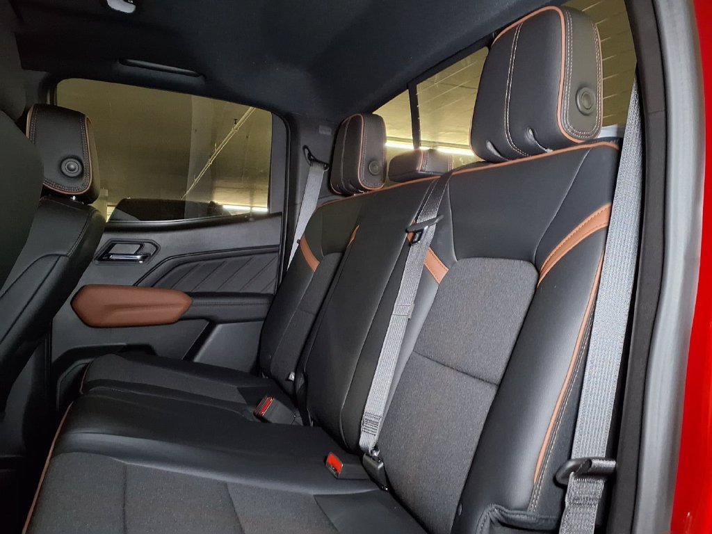 New 2026 GMC Canyon AT4 w/ Technology Plus Package AWD/4WD image 12