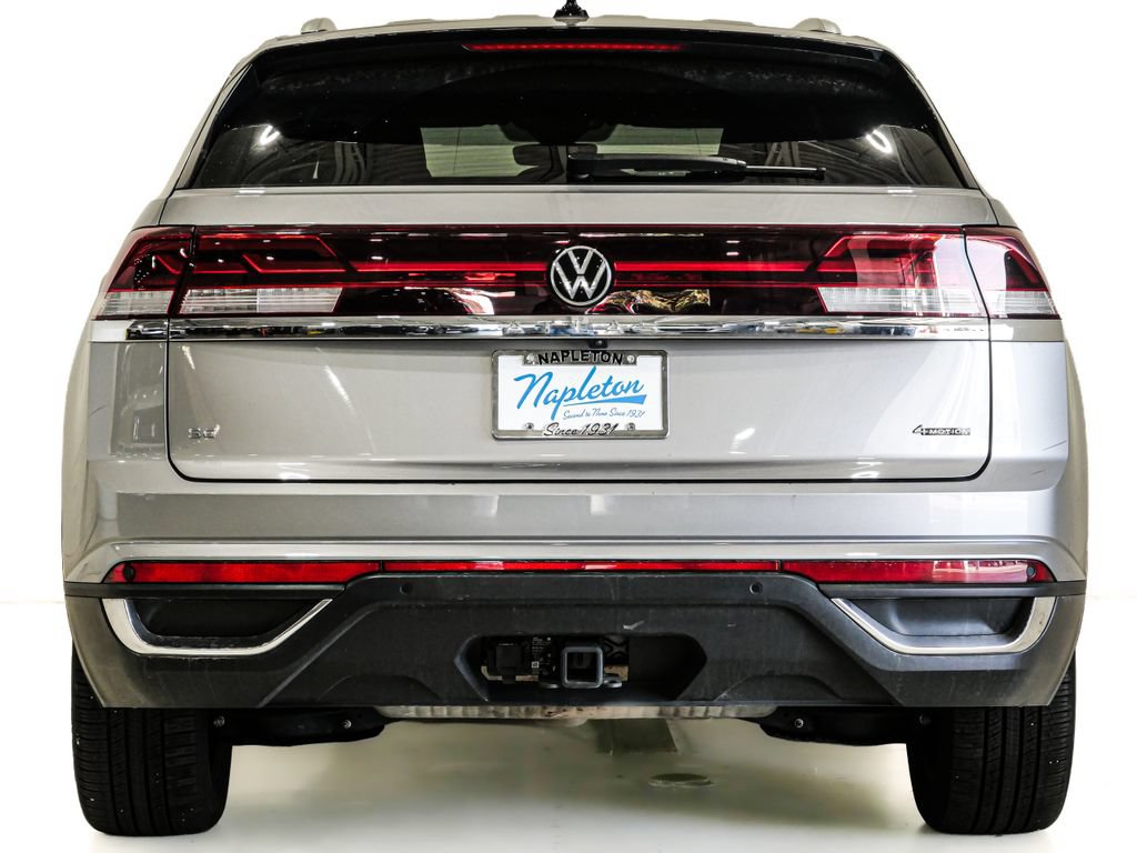 Used 2025 Volkswagen Atlas Cross Sport SE AWD/4WD image 7
