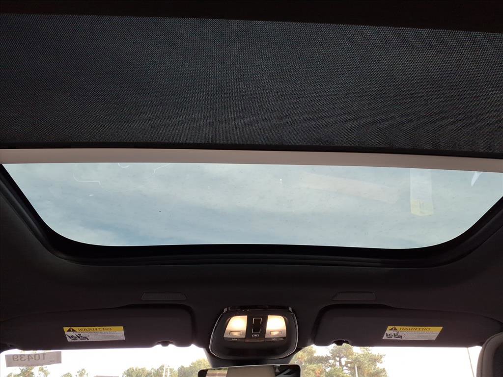 New 2026 Volvo XC60 B5 Plus w/ Protection Package Premier image 11