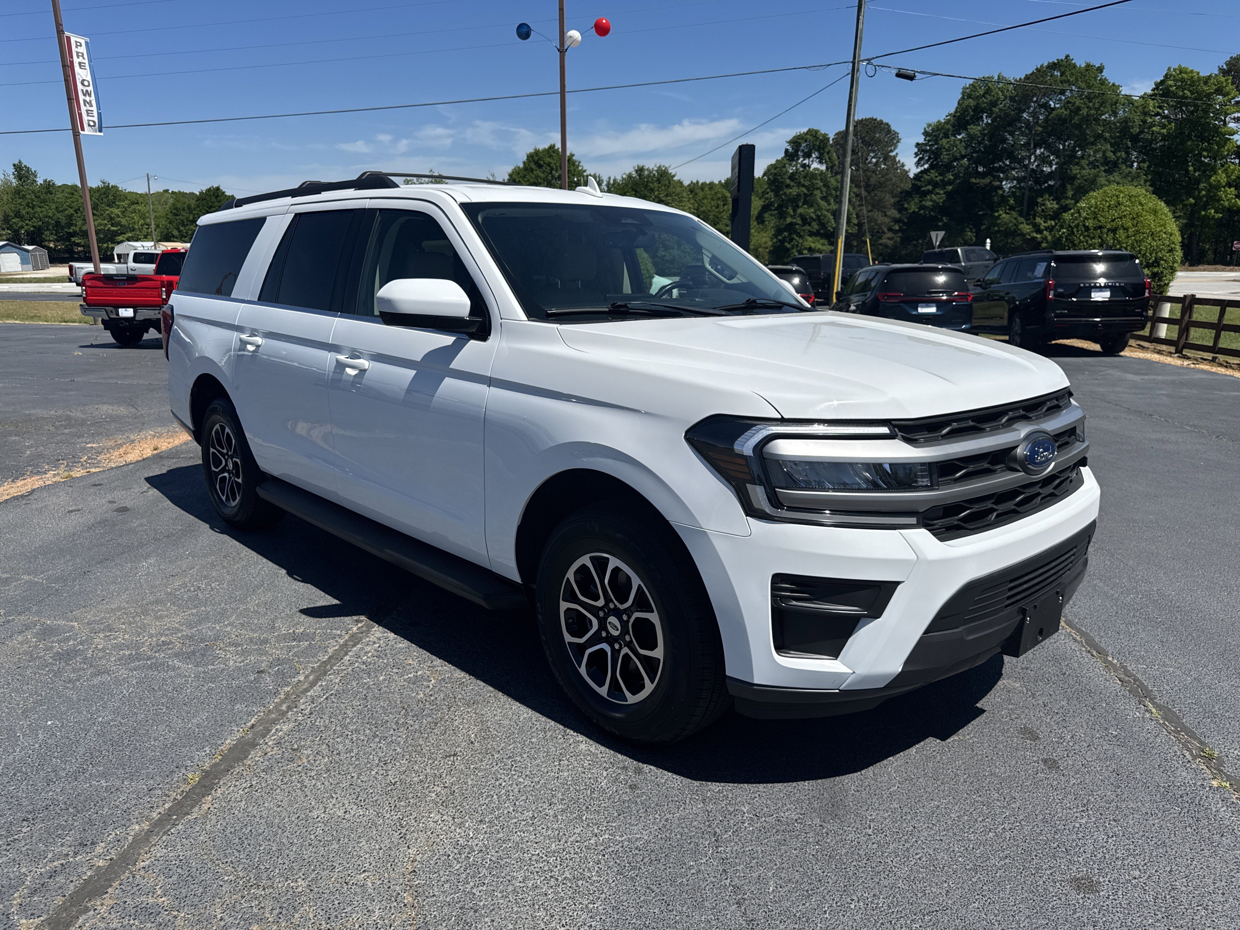 Certified 2024 Ford Expedition Max XLT AWD/4WD image 4