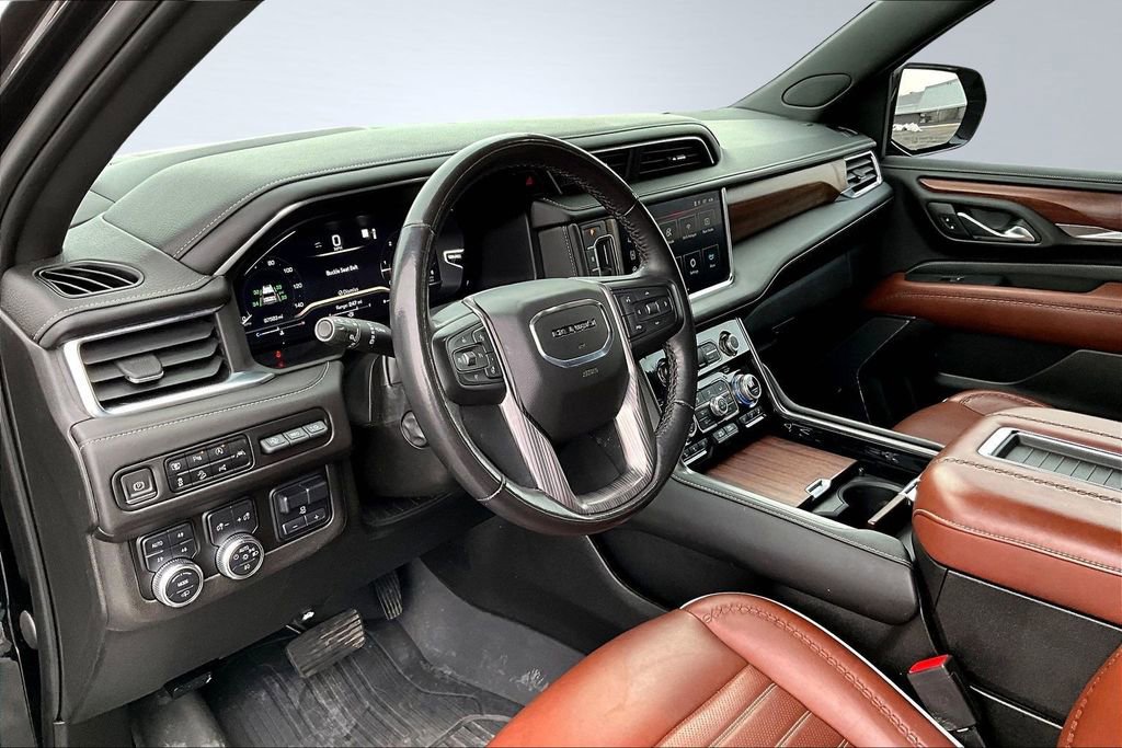Used 2023 GMC Yukon XL Denali Ultimate image 14