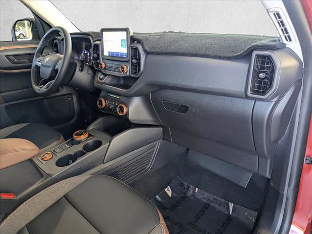Used 2024 Ford Bronco Sport Outer Banks w/ Tech Package image 19