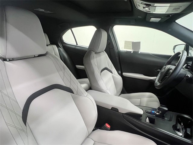Certified 2025 Lexus UX 300h FWD image 11