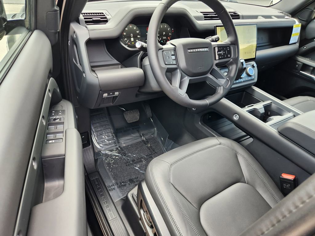 New 2026 Land Rover Defender 110 X-Dynamic SE AWD/4WD image 16