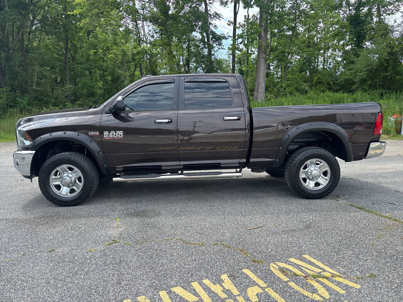 Used 2017 RAM 2500 SLT w/ Snow Chief Group AWD/4WD image 2