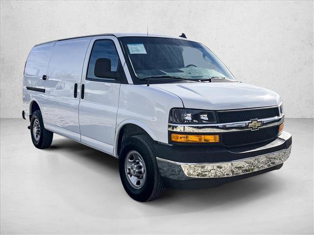 Used 2022 Chevrolet Express 2500 w/ Driver Convenience Package image 3