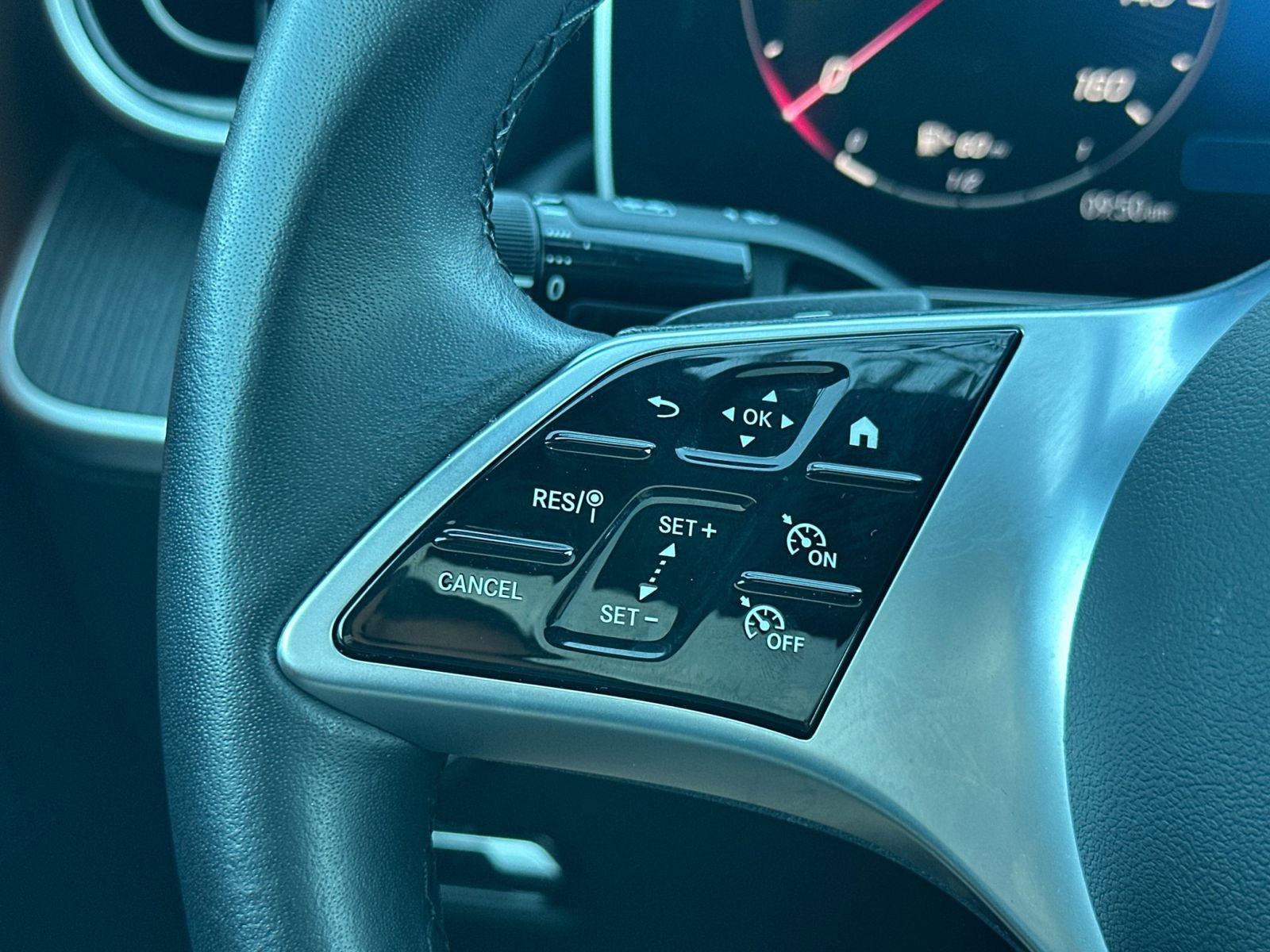 Certified 2025 Mercedes-Benz C 300 4MATIC Sedan image 26