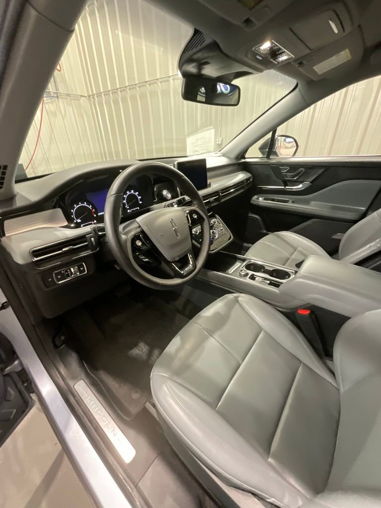 Used 2022 Lincoln Corsair FWD w/ Equipment Group 101A image 9